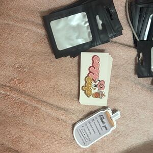 Black and White Packaging Bags with Thank You Cards